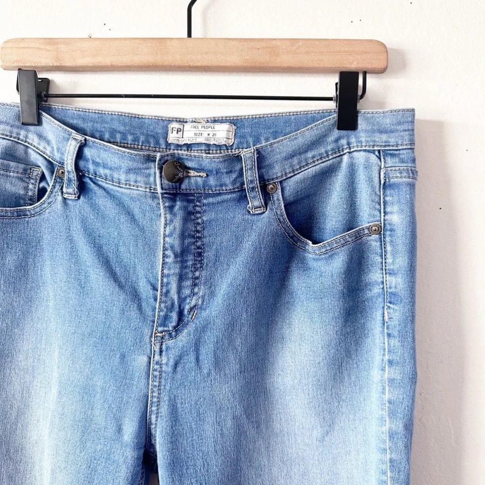 Free People Jeans Women's Size 29 light Blue - Picture 3 of 8